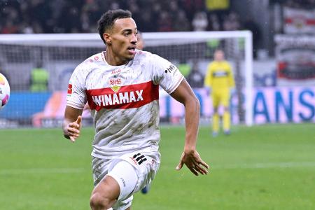 MITTELFELD: Jamie Leweling (bis 85.) - Note: 2,0 - Traute sich am Ball viel zu und kam vielfach mit Tempo in die heiße Zone. Legte den Führungstreffer perfekt für Guirassy auf. Spielte sein Tempo auch hinten aus und kam zu wichtigen Aktionen als letzter Mann. Sehr gelungener Auftritt.