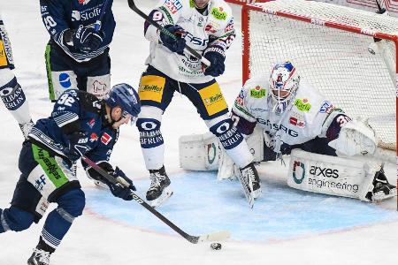 DEL: Berlin vergibt ersten Matchball - Bremerhaven auf Kurs