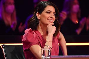 "The Masked Singer": Linda Zervakis löst Max Giesinger im Rateteam ab