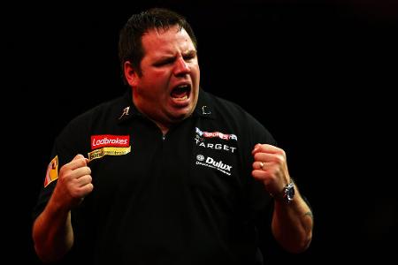 2. Januar 2012 - Adrian Lewis wird zum zweiten Mal Darts-Weltmeister