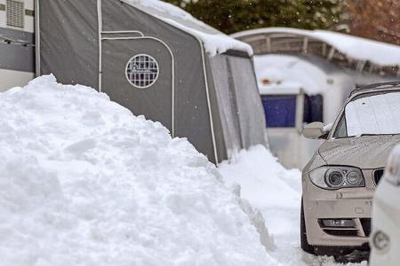 Vorzeltkunde, Camping
