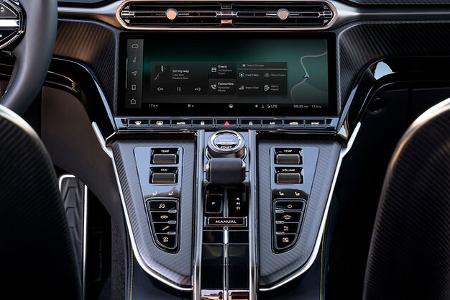 Aston Martin Vantage V8