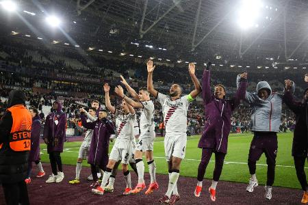 Revanche gegen Rom? Bayer 