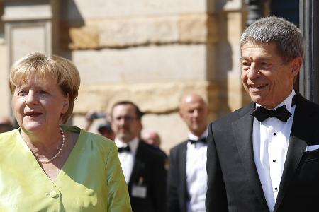 Prof. Dr. Joachim Sauer wird 75: Der Mann hinter Angela Merkel