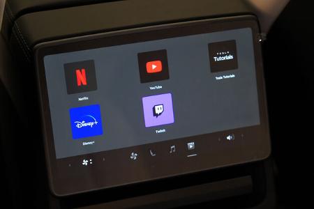 Tesla Model 3 Facelift 2040