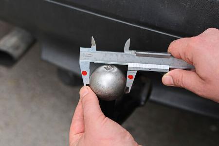 Anhaengekupplung pflegen f