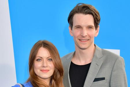 Alice Dwyer, Sabin Tambrea