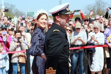 Frederik und Mary von Dänemark lächeln alle Krisengerüchte weg