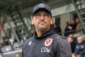 Cottbus: Wollitz hört 2025 als Trainer auf