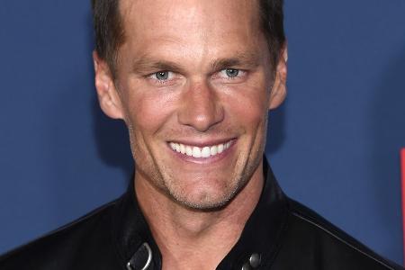 Tom Brady: Komiker grillen ihn mit Witzen über Gisele Bündchen