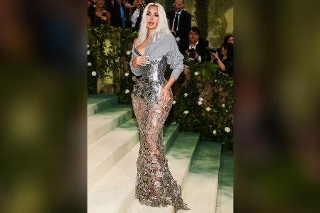 Met Gala: Kim Kardashian zeigt im Korsettkleid eine Mini-Taille