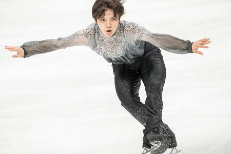 Eiskunstlauf-Weltmeister Uno tritt zurück