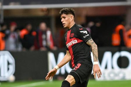 Piero Hincapie - Note: 2,5 - Erledigte seinen Job als nomineller Linksverteidiger über weite Strecken des Spiels solide und weitestgehend unauffällig. Bewahrte seine Mannschaft bockstark vor dem Anschluss (84.). Bei Ecken jedoch ein kleiner Unsicherheitsfaktor.