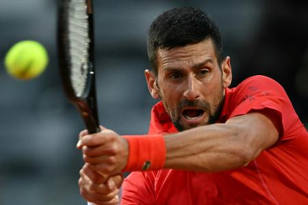 Nach Flaschenwurf: Djokovic kann Turnier in Rom fortsetzen