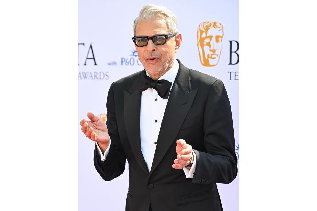 Einer der Superstars des Abends war Jeff Goldblum, der zwar nicht nominiert war, aber den Awards für die beste Hauptdarstellerin an Sarah Lancashire überreichen durfte.