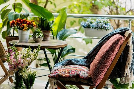Deko-Tipps: So wird der Balkon zur gemütlichen Sommer-Oase