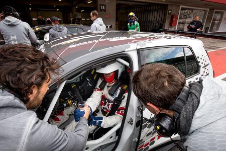 as0519, Fahrbericht, VW Golf GTI TCR, Interieur