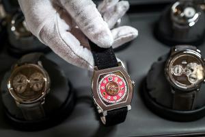 Auktion: Schumacher-Uhren bringen Millionen ein