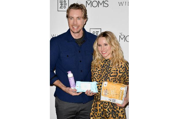 Dax Shepard und Kristen Bell sprachen beide Rollen in der Trickserie 'Terriffic Trucks'. Sie hatte als Synchronsprecherin bereits eine Menge Erfahrung, für ihn war es das erste Projekt, und er schwärm ...