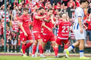 Drei von vier stehen fest: Cottbus steigt in die 3. Liga auf
