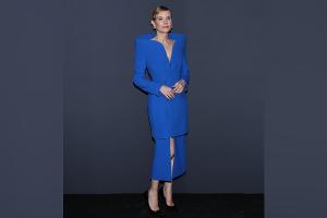 Ungewöhnlicher Schnitt! Diane Kruger in blauem Balenciaga-Kostüm
