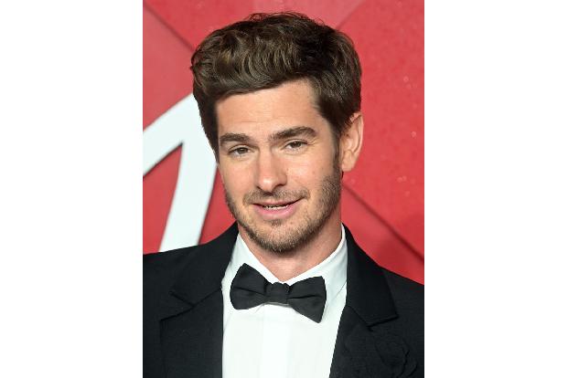 Er ist aber beileibe nicht der einzige Spider-Man mit Theatererfahrung. Für seine Rolle in ''Angels in America: A Gay Fantasia on National Themes' wurde Andrew Garfield sogar mit dem auch 