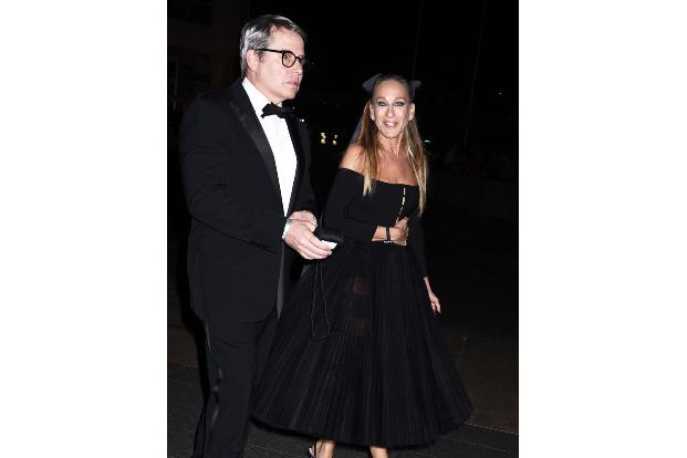 Sarah Jessica Parker und ihr Mann Matthew Broderick haben gerade letzten Monat ihr Engagement im Londoner Savoy Theatre beendet. Das Stück 'Plaza Suite' wurde wegen des großen Erfolges sogar verlänger ...