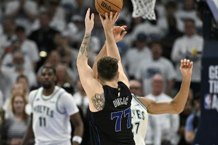 Doncic führt Dallas zum zweiten Sieg - Nowitzki beeindruckt
