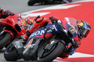 MotoGP: Bradl Letzter im Sprint - Espargaro siegt