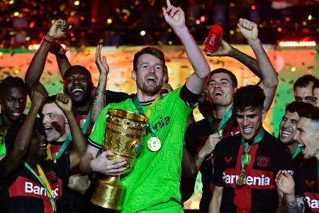 Bayers Double-Helden gelandet - so läuft die Titel-Party