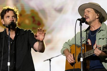 BottleRock-Festival: Bradley Cooper mit gefühlvollem Auftritt