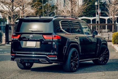 05/2024 Liberty Walk Breitbau Bodykit Toyota Land Cruiser 300 