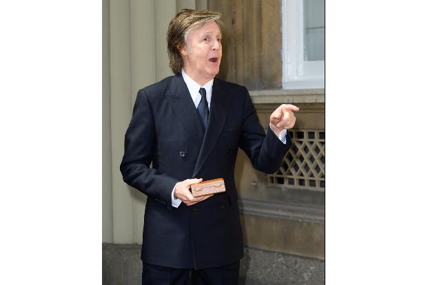In den USA gibt es bereits mehrere von ihnen, doch in Großbritannien ist Paul McCartney im stolzen Alter von 81 Jahren offiziell zum ersten Musik-Milliardär geworden. Das besagt die 'Sunday Times Ric ...
