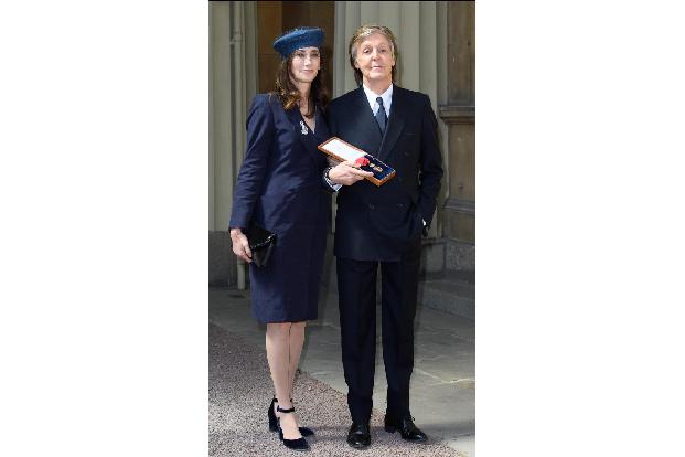 Trotzdem sind ganze 164 Einzelpersonen oder Familien reicher als der Megastar. Auf der Liste der Reichsten im Land belegen er und seine Frau Nancy Shevell gerade einmal den 164. Platz.