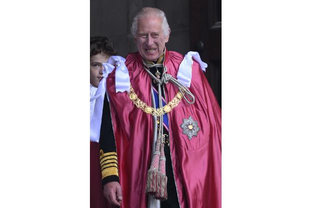 Vielleicht ist es ein Trost, dass der King höchstselbst weit hinter ihm rangiert: König Charles III. ist mit 610 Millionen Pfund der 258. auf der Rangliste der Reichsten im Land.
