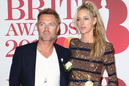 Ronan Keating: Fans sorgen sich wegen Tattoo-Bild um seine Frau