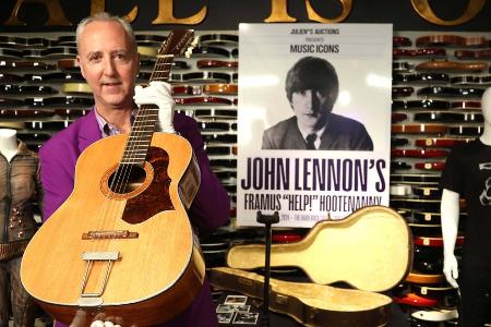 Neuer Rekord: Gitarre von John Lennon bringt 2,9 Millionen Dollar ein