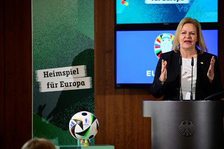 EM: Faeser begrüßt verstärkte Grenzkontrollen der Schweiz