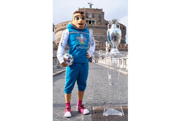 Skillzy - Elf verschiedene Länder 2021 (Name: EURO 2020) - EM wurde wegen der Corona-Pandemie um ein Jahr verschoben