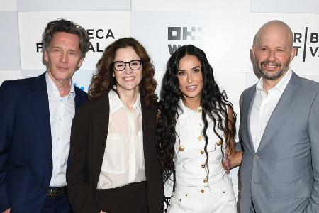 Demi Moore feiert mit 