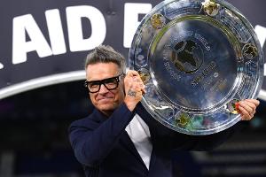 Kicker-Event: Robbie Williams sammelt viel Geld für Kinderhilfswerk