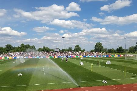 DFB-Team begeistert 4000 Fans