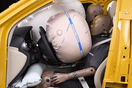 ZF Lifetec Airbag Lenkrad Display