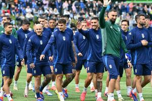 4000 Fans feiern in Iserlohn Titelverteidiger Italien