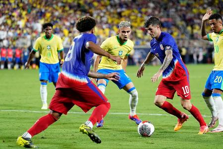 Copa-America-Gastgeber USA ringt Brasilien Remis ab