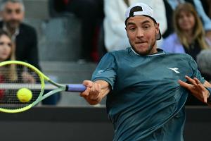 Struff zieht ins Viertelfinale von Stuttgart ein
