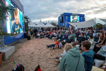 Sturmböen: Fan Zone in Hamburg bleibt zu