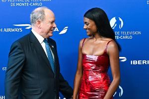 "Bridgerton"-Star Simone Ashley trifft auf Fürst Albert II. von Monaco