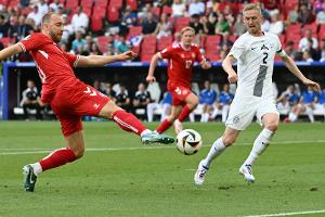 Dänemark vergibt den Sieg bei Eriksens traumhafter Rückkehr