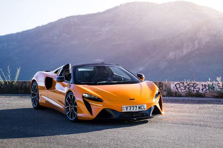 McLaren Artura Spider